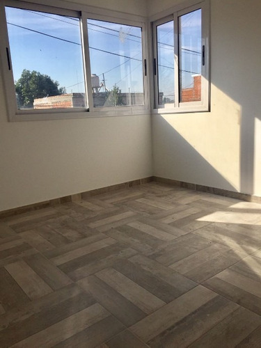 Imagen 3 de 8 de Duplex En Venta En Ituzaingo Norte