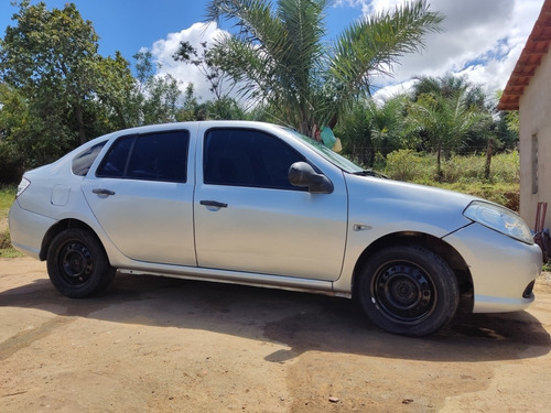 Imagem 7 de 10 de Renault