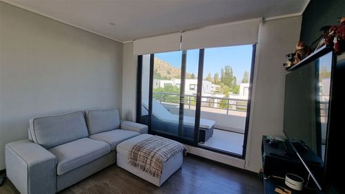 Casa En Venta De 4 Dorm. En Colina Chicureo