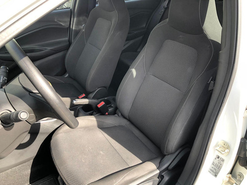 Chevrolet Onix HEV/ 10MT LT2