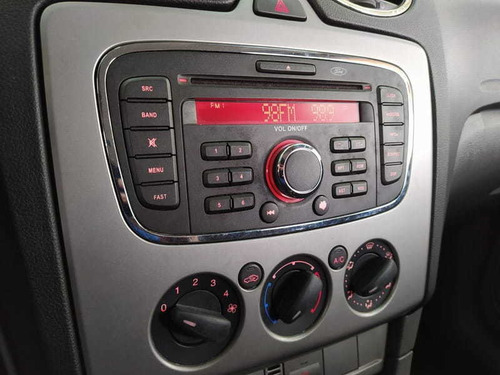 Imagem 11 de 15 de Ford Focus 1.6 Flex 5p 2012