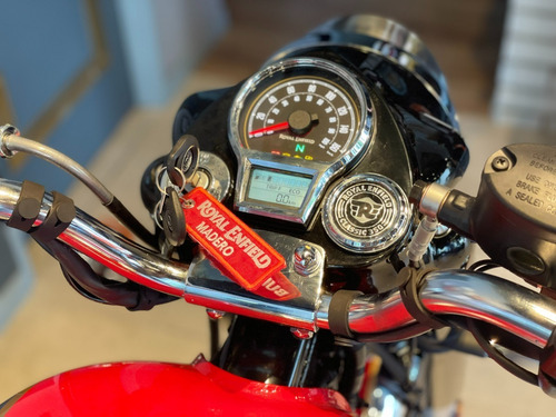 Imagen 9 de 25 de Royal Enfield Classic 350 - Chrome & Dark