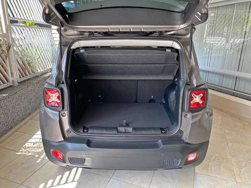 Imagem 2 de 10 de Jeep Renegade 2018 1.8 Longitude Flex Aut. 5p