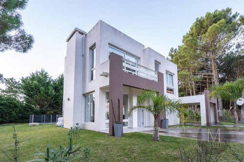 Casa En Venta 4 Ambientes Pinamar Chico