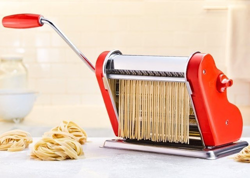Imagen 2 de 5 de Maquina Pastalinda Fabricadora De Pastas Clasica