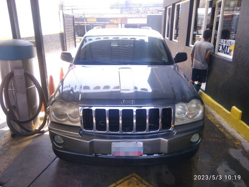 Imagen 2 de 10 de Jeep Grand Cherokee