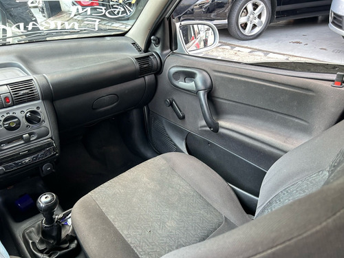 Chevrolet Corsa Classic 1.0 Life Flex Power 4p