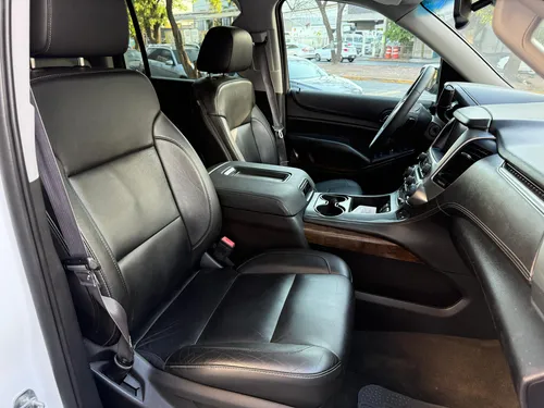 Chevrolet Suburban 5.3 Ltz V8 4wd 2da Cubo At