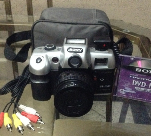 Câmera Fotográfica Analógica / Filmadora Sony Dl 2000