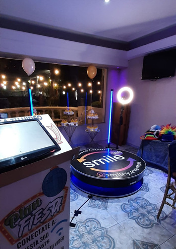 Imagen 2 de 8 de Plataforma 360, Cabina 360, Fotocabina Y Letras Para Eventos