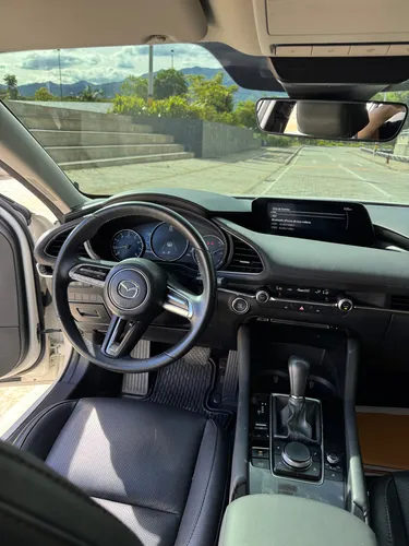Mazda 3 2.0 Touring