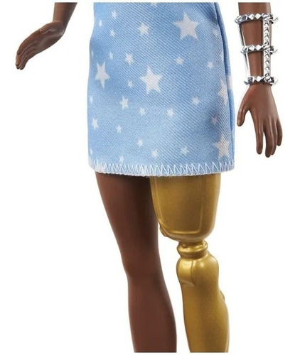Imagem 5 de 7 de Barbie Fashionista 146 Negra Perna Protética Ms