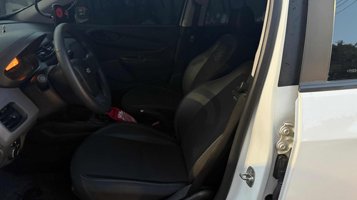 Chevrolet Onix plus 1.0 joy black
