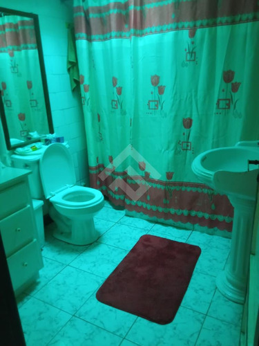 Casa En Venta De 3 Dorm. En Macul