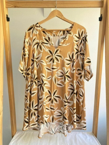 Imagen 1 de 4 de Blusa Estampada En Simil Lino - Talle Grande