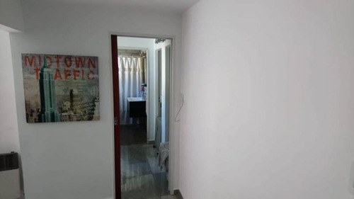 Imagen 4 de 18 de Ph 6 Ambientes - Mataderos
