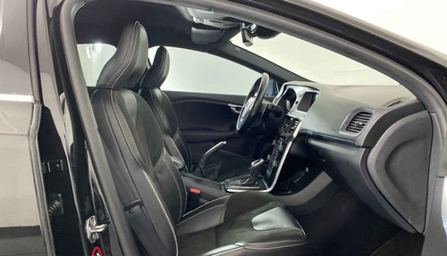 Imagen 11 de 15 de 122180 - Volvo V40 2018 Con Garantía