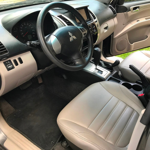 Mitsubishi Pajero 32 Outdoor 4x4 Turbo Diesel 4p Partic U.d.