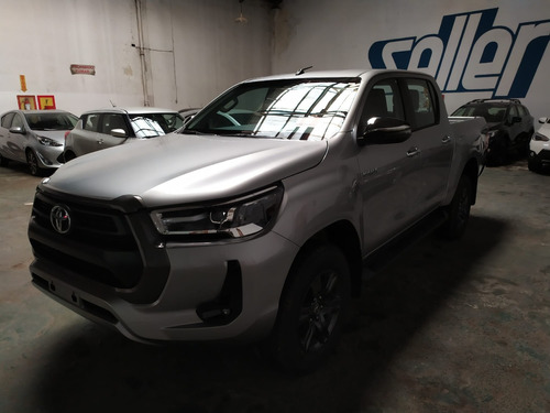 Toyota Hilux 2.4 D.cab. T.dsl Sr