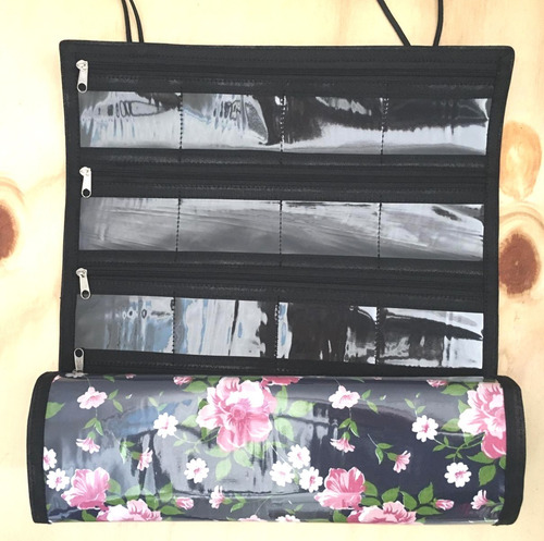 Imagem 3 de 5 de Organizador De Bijuterias Enrolar Porta Brincos Bolsos Zíper