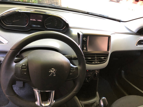 Peugeot 208 Allure Touchscreen Unico Dueño Oportunidad!!!!!!