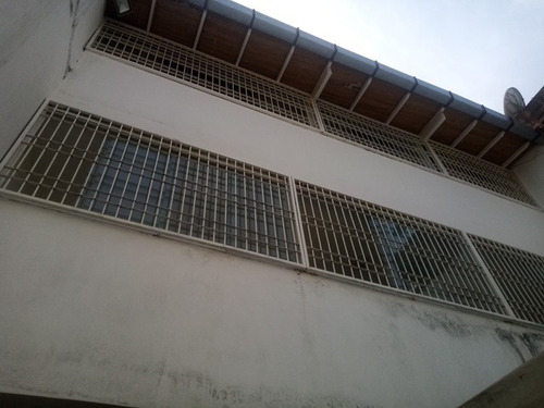 Imagen 2 de 21 de Venta De Edificio En Guatire,edo. Miranda (aldy)
