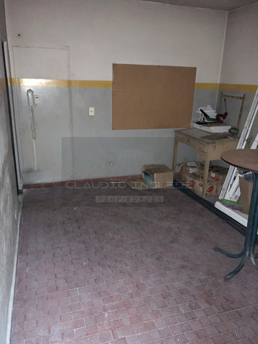 Imagen 9 de 21 de Venta De Galpón C/oficinas En Av. Rivadavia, Haedo.