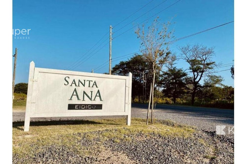 Venta De Lote Perimetral En Cul De Sac. Santa Ana. Villanueva