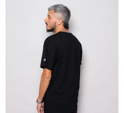 Camiseta Champion Lev Mc Script Metal Black - 124121.black