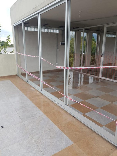 Imagen 6 de 16 de Galeria Comercial A 2 Cuadras De Av. Aconquija