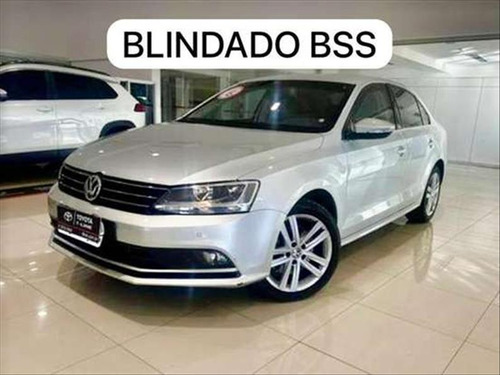 Volkswagen Jetta 2.0 Tsi Highline 211cv