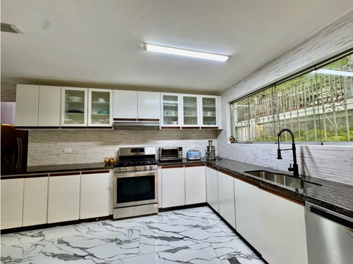 Se Vende Casa 442m2 4h+s/7b/2p Los Naranjos Del Cafetal