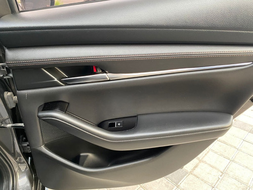 Imagen 9 de 14 de Mazda 3 I Sport Grand Touring 2019