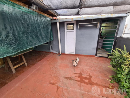 Imagen 18 de 19 de Fonrouge Al 1900 P.h. 3 Ambs, Al Frente, Con Terraza Y Quincho.