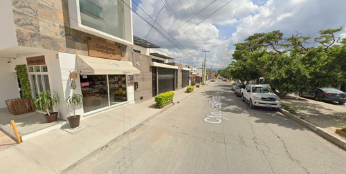Casa En Venta De Dos Niveles, Ubicada En La Colonia La Gloria, Tuxtla Gutierrez