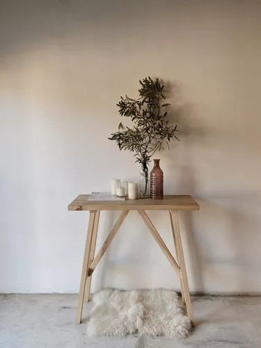 Recibidor nórdico madera y blanco. Muebles estilo escandinavo.