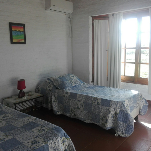 Casa 3 Dormitorios,2baños,fte Sierras 3 Cuadras Playa