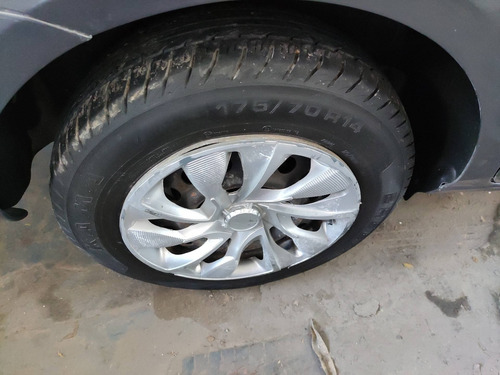 Imagem 7 de 15 de Volkswagen Voyage 1.6 Mi Trend 8v Flex 4p Manual