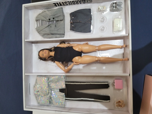 Barbie Style (Usado)