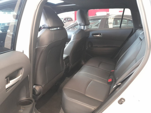 Imagen 8 de 12 de Toyota Corolla Cross Gasolina