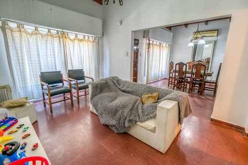 Imagen 13 de 30 de Impecable Casa En Berisso Oportunidad!