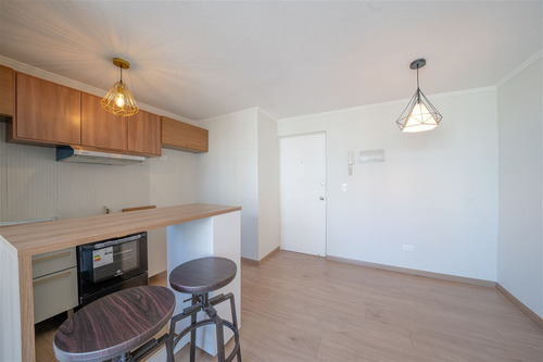 Depto Remodelado Como Nuevo En Venta De 3 Dorm. En Santiago