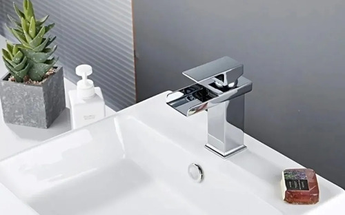 Llave Monomando Lavamanos Cascada Cromada Ht81566c