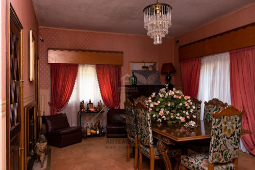 Vendo: Gran Propiedad En Colón, Sobre Avenida Lezica