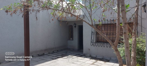 Imagen 2 de 14 de Casa En Venta En Moron Sur