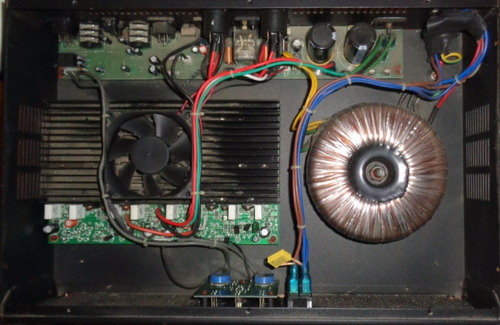 Amplificador Potencia Skp Pro Audio Max 300x 150+ 150w Usado