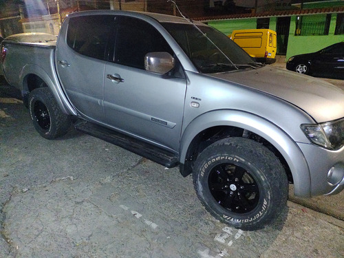 Mitsubishi L200 3.2 Triton Hpe Cab. Dupla 4x4 Aut. 4p