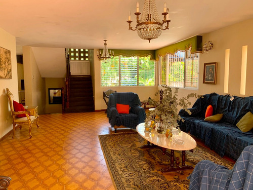 Imagen 3 de 7 de Agradable Qta. En Venta En Urb. Prados Del Este.