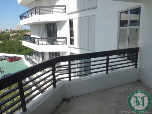 Imagem 11 de 13 de Apartamento - Ap00275 - 34807184