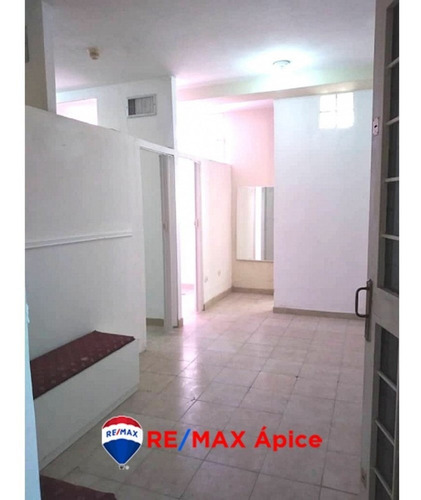 Imagen 5 de 10 de Se Vende Consultorio Médico En Las Avenidas, La Esperanza
